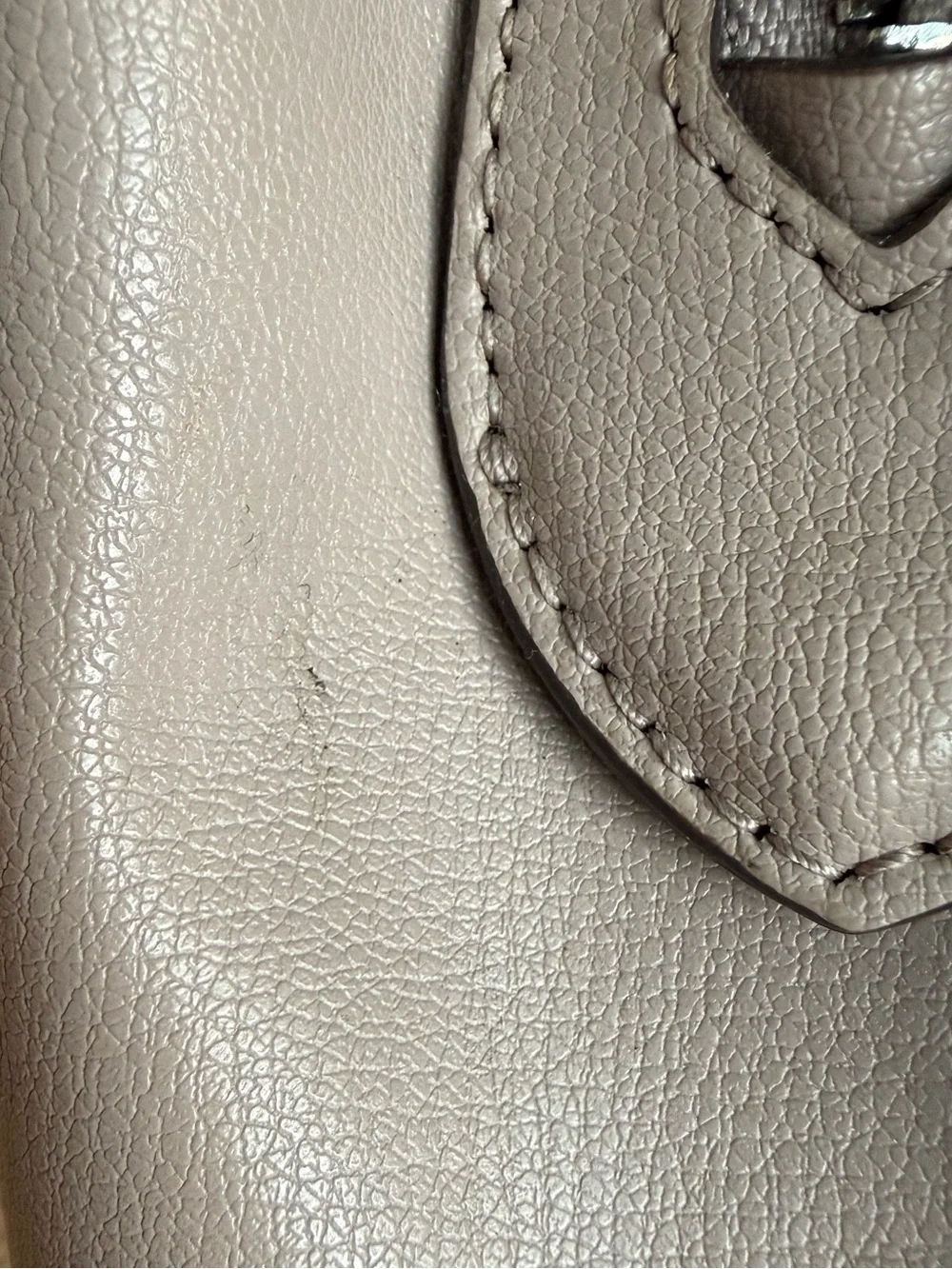 Kate Spade New York Tippy Leather Purse in Taupe
